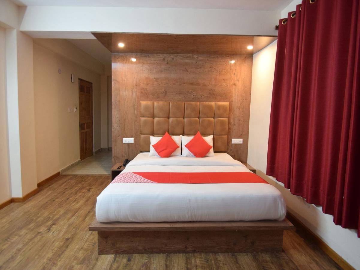 מנאלי Hotel Rising Star מראה חיצוני תמונה